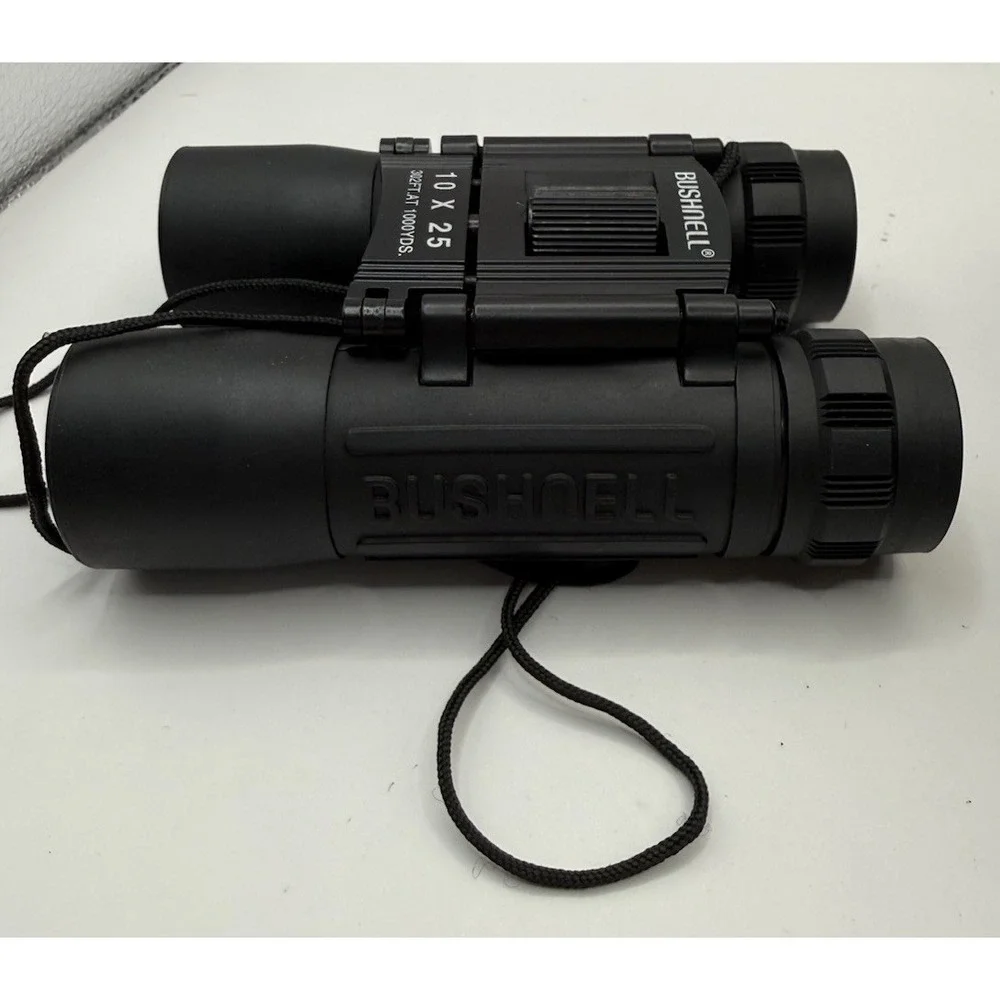 Bushnell 10 X 25 302 AtFt/1000 Yds Binoculars w/ Neck Strap & Case